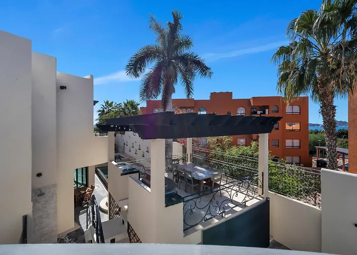 #marbella Lane - Grand 5br Oasis Getaway *
